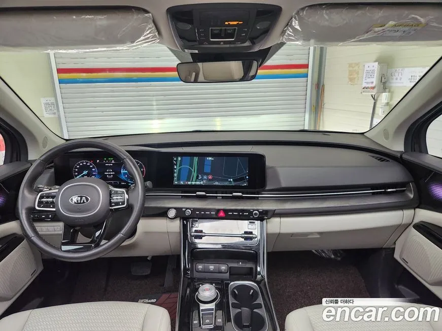 Kia Carnival — фото 10