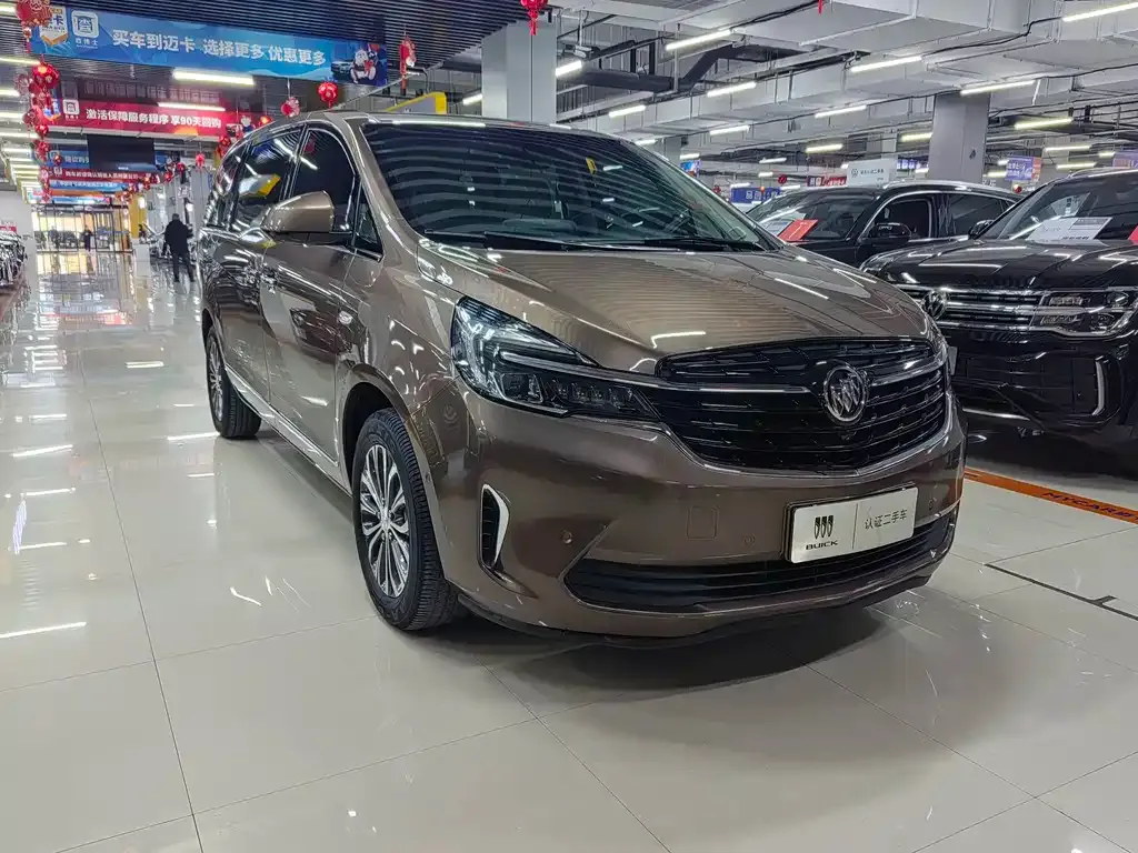 Buick GL8 2021 из CN, фото 2