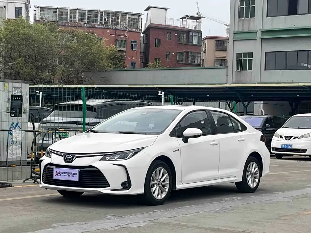 Toyota Corolla 2022 из CN, фото 1
