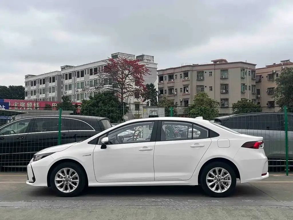 Toyota Corolla 2022 из CN, фото 9