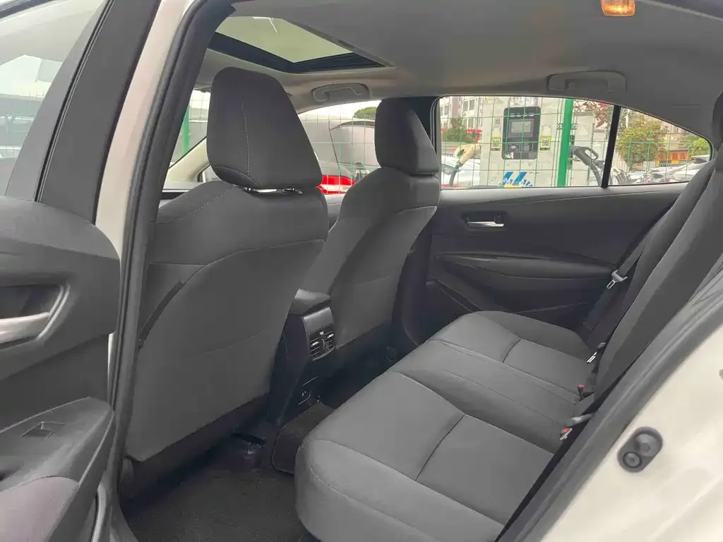 Toyota Corolla 2022 из CN, фото 4