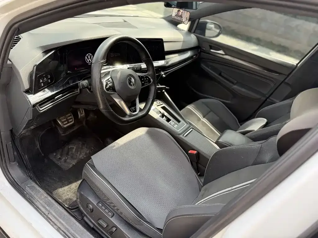 Volkswagen Golf 2021 из CN, фото 5