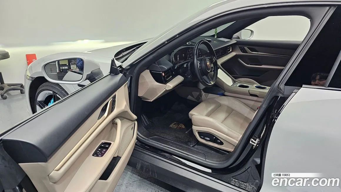 Porsche Taycan 2022 из KR, фото 6