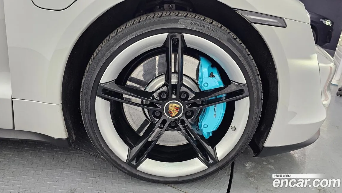 Porsche Taycan 2022 из KR, фото 5