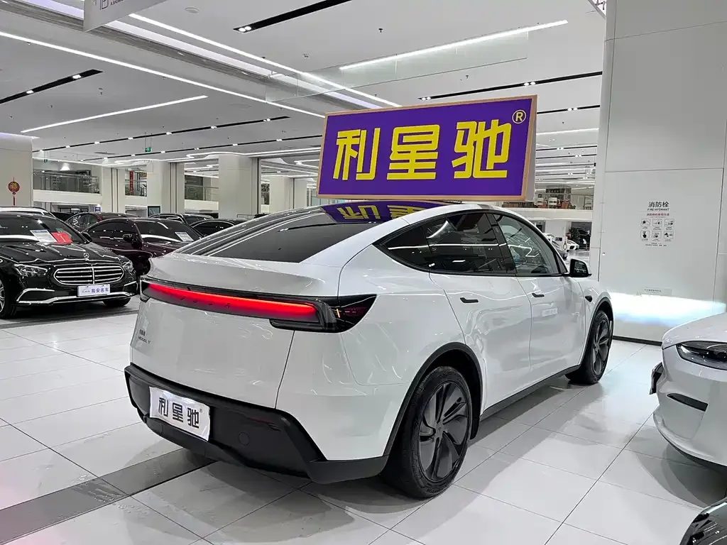 Tesla Model Y 2026 из CN, фото 4
