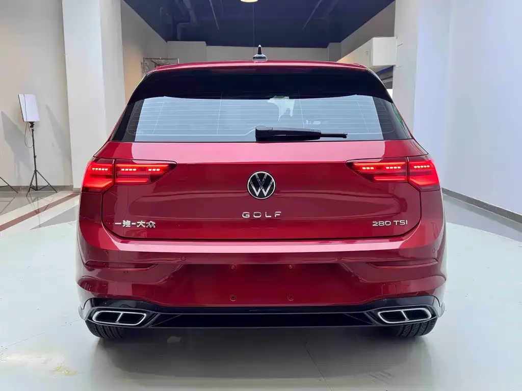 Volkswagen Golf 2022 из CN, фото 5