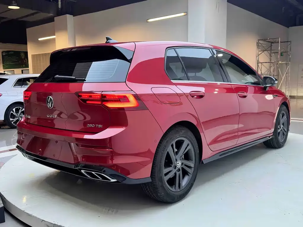 Volkswagen Golf 2022 из CN, фото 3
