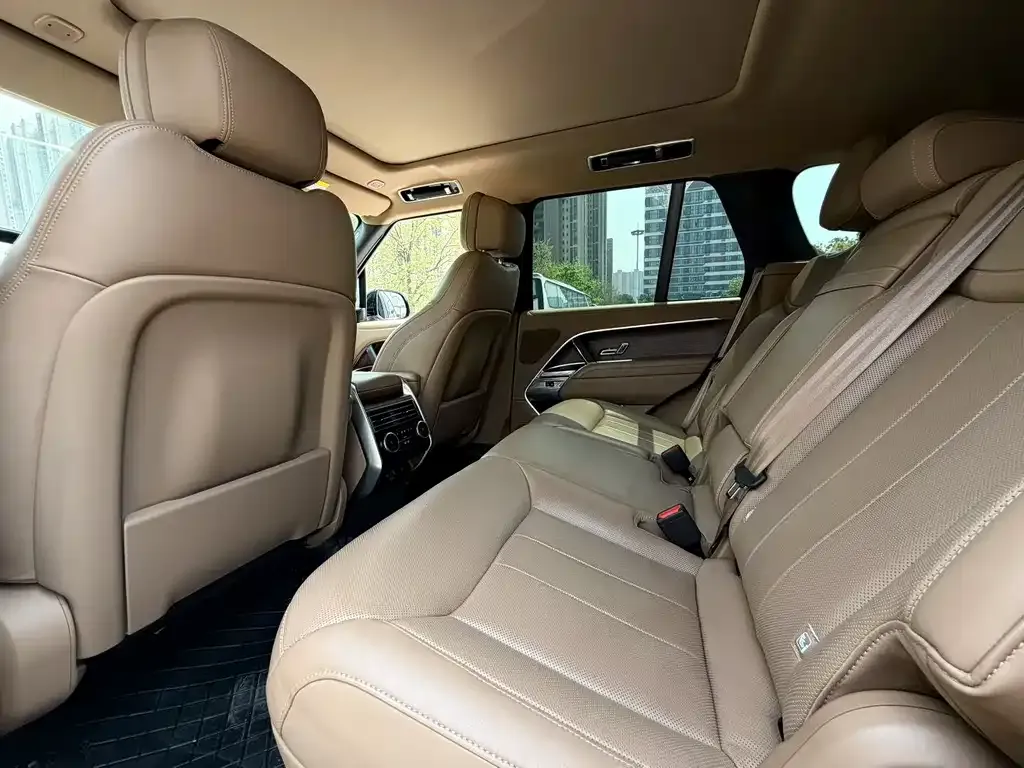 Land Rover Range Rover 2024 из CN, фото 3