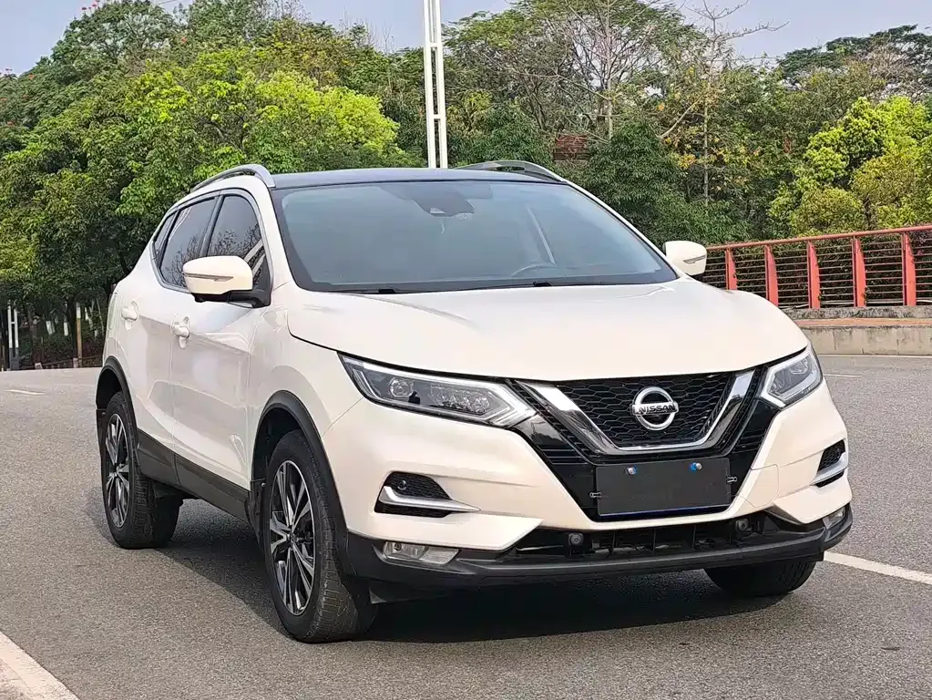 Nissan Qashqai — фото 4