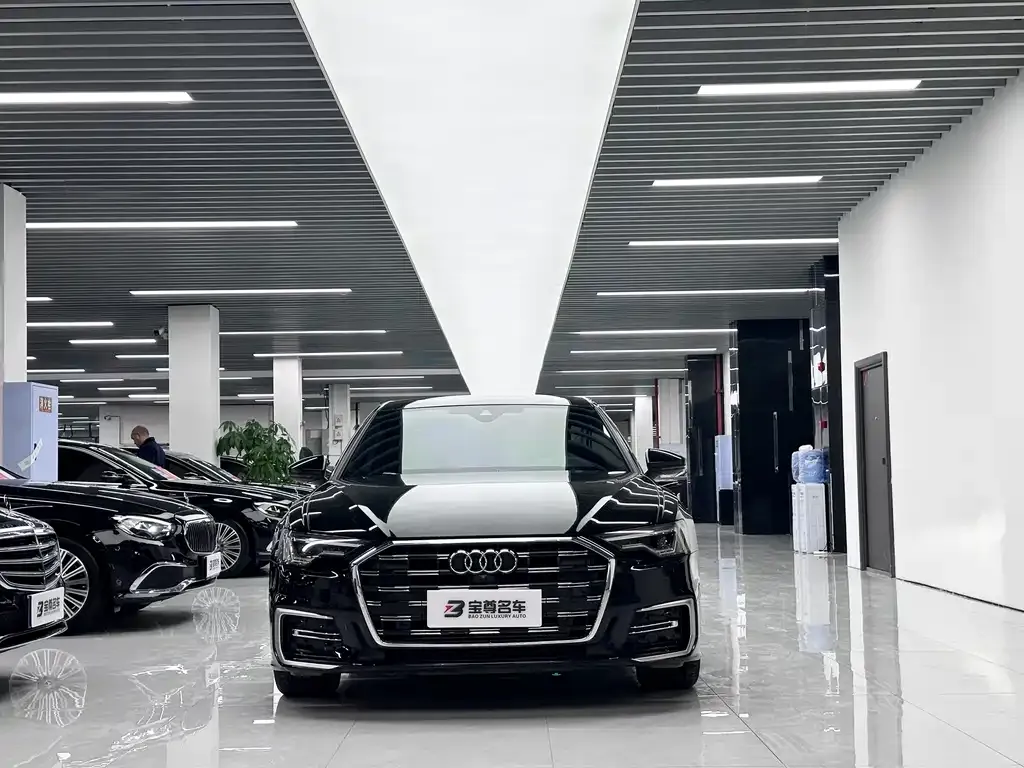 Audi A6L 2023 из CN, фото 10