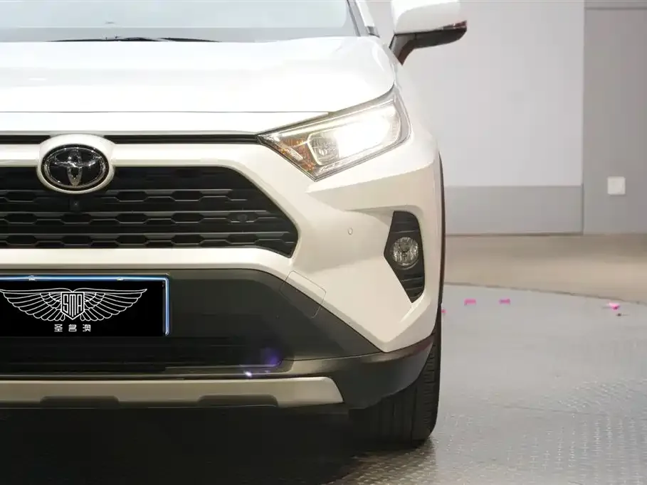 Toyota RAV4 2022 из CN, фото 9