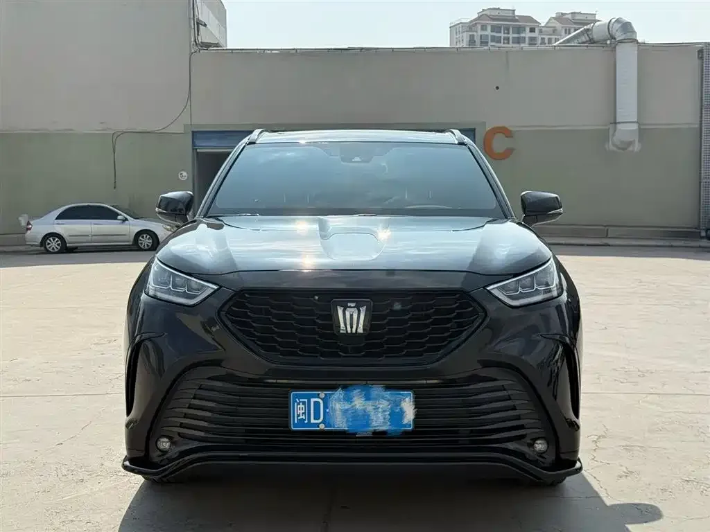 Toyota Crown Kluger 2021 из CN, фото 2