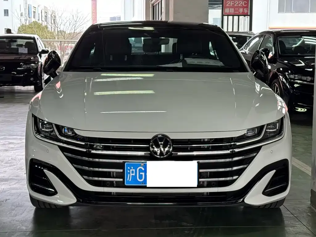 Volkswagen CC 2024 из CN, фото 4