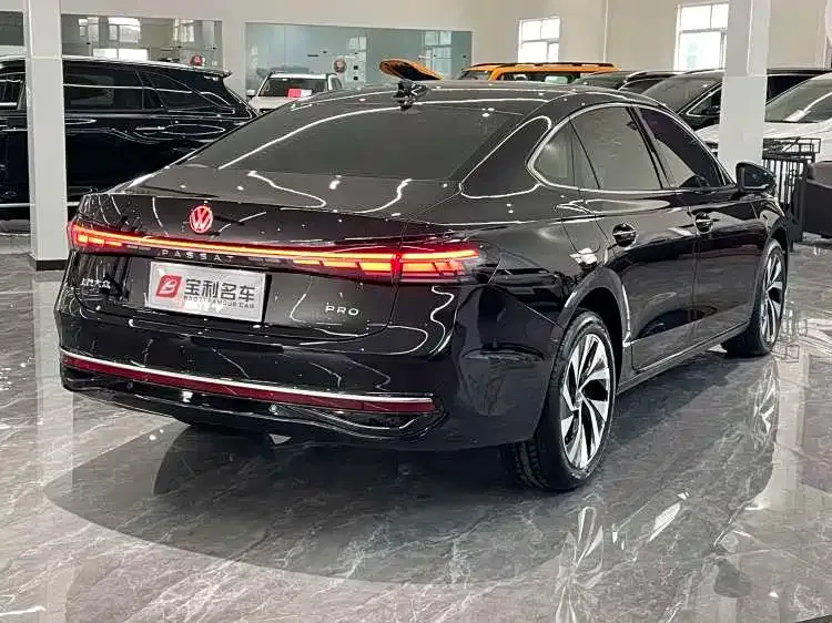 Volkswagen Passat 2024 из CN, фото 4