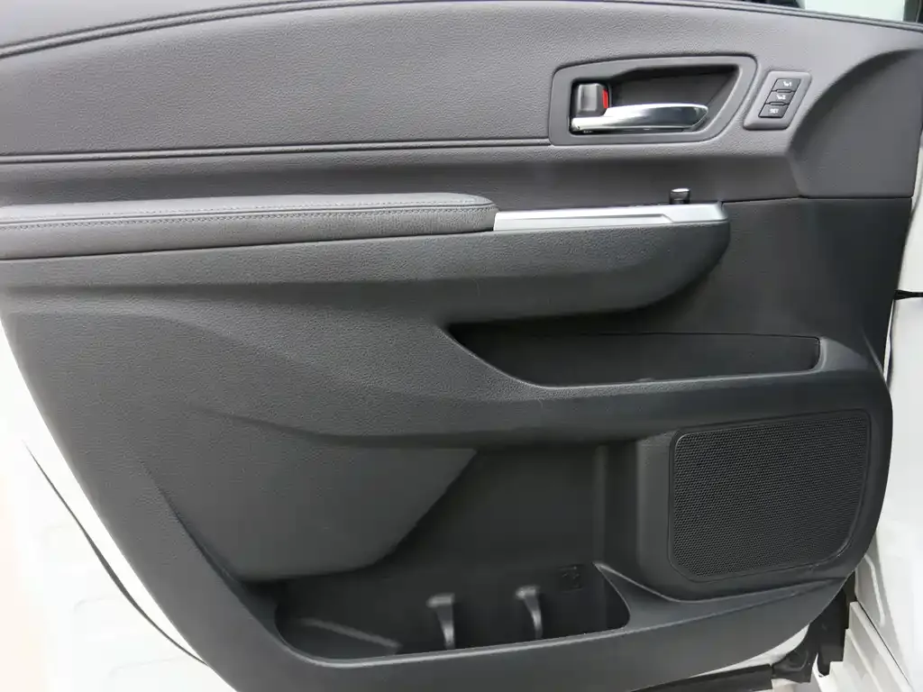 Toyota Granvia 2024 из CN, фото 9