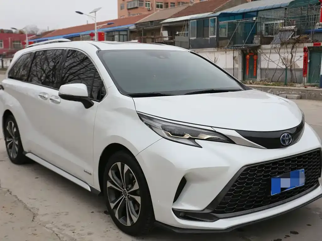 Toyota Granvia 2024 из CN, фото 10