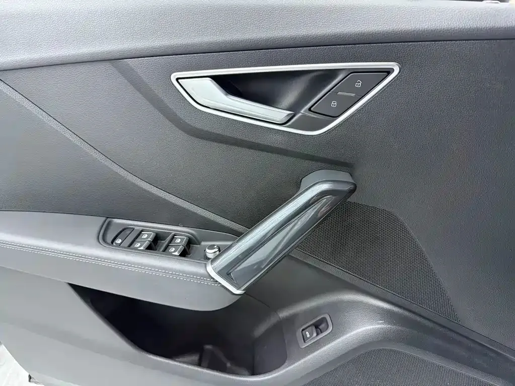 Audi Q2L 2022 из CN, фото 7