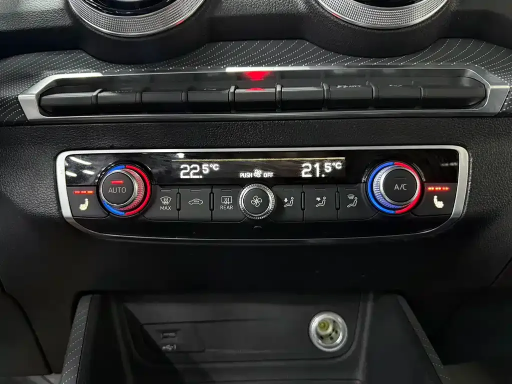 Audi Q2L 2022 из CN, фото 4