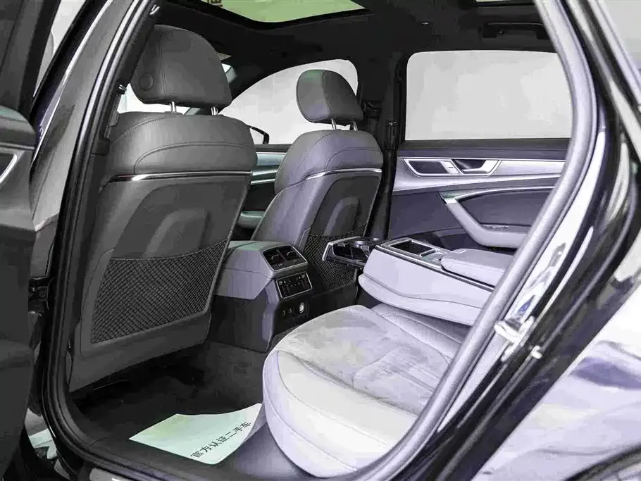 Audi A6L 2023 из CN, фото 6