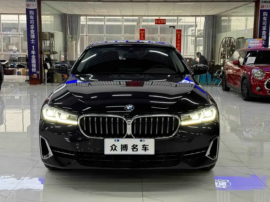 BMW 5 Series 2023 из CN, фото 2