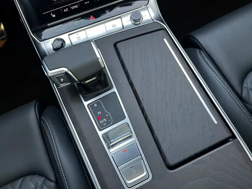 Audi A6L 2025 из CN, фото 6