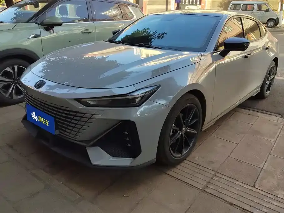 Changan UNI-V 2023 из CN, фото 1