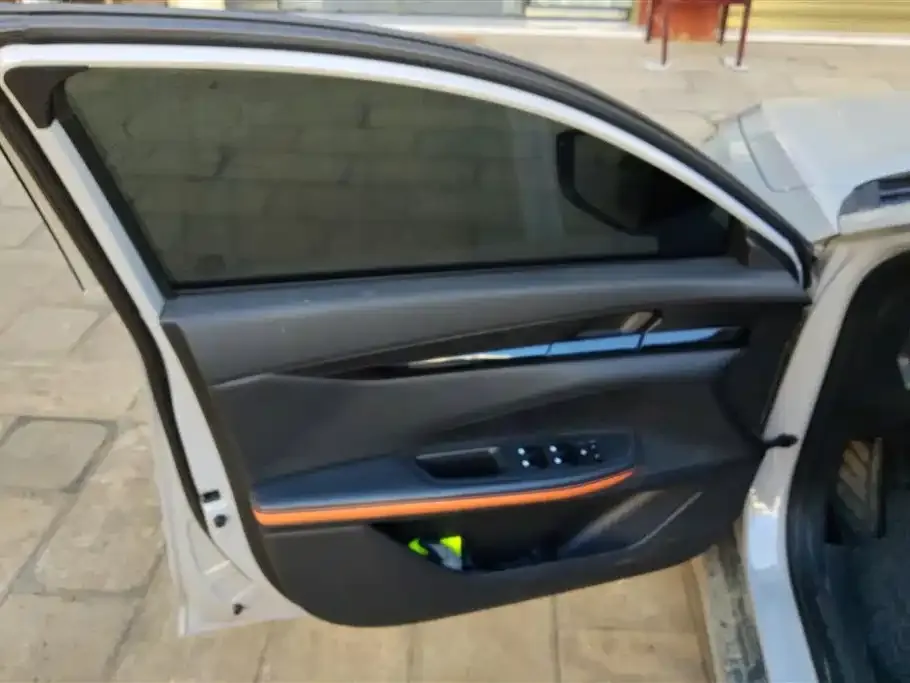Changan UNI-V 2023 из CN, фото 2