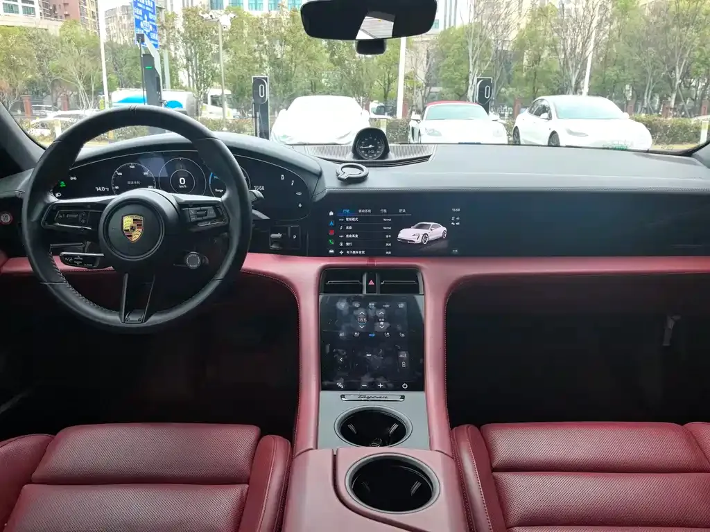 Porsche Taycan 2023 из CN, фото 3