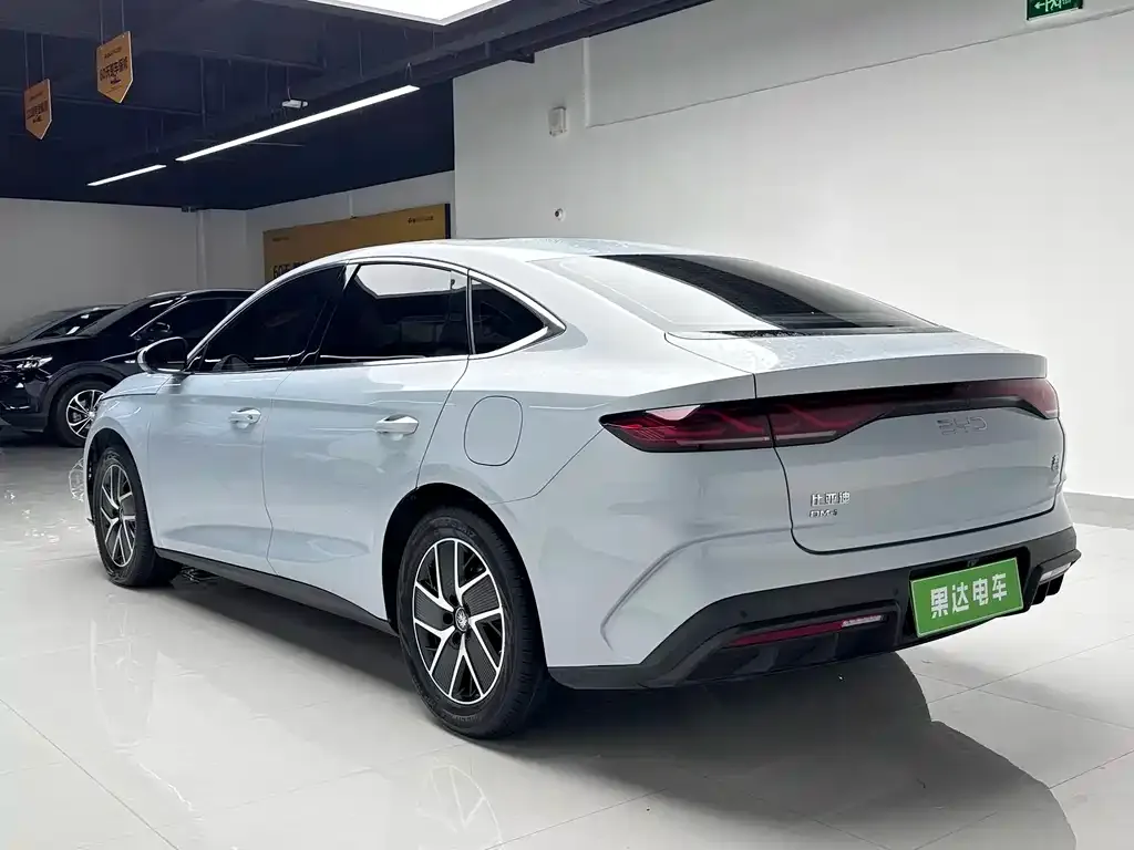 BYD Qin L — фото 3