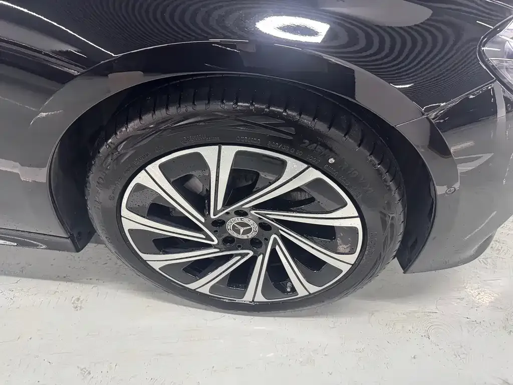 Mercedes-Benz E-Class 2025 из CN, фото 4