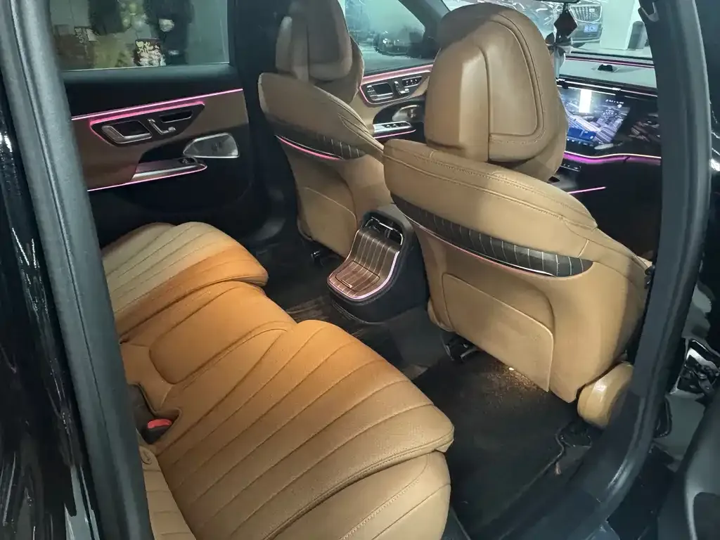 Mercedes-Benz E-Class 2025 из CN, фото 9