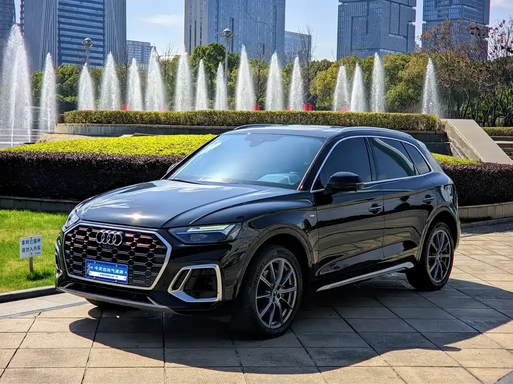 Audi Q5L 2022 из CN, фото 1