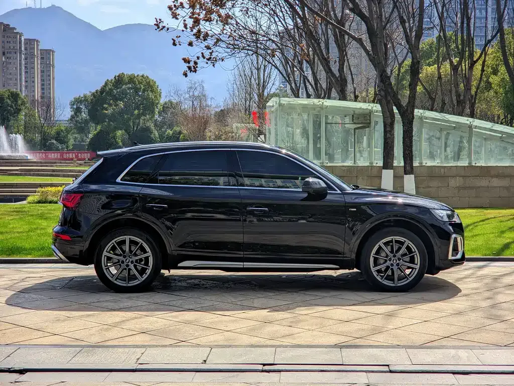 Audi Q5L 2022 из CN, фото 10