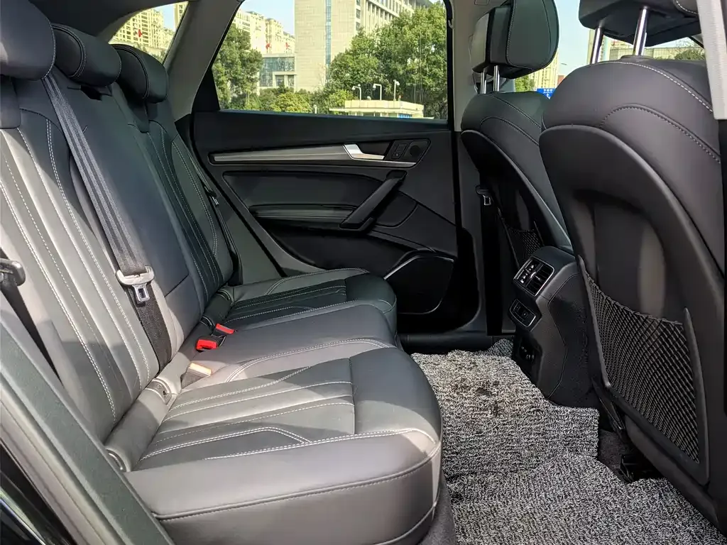 Audi Q5L 2022 из CN, фото 9