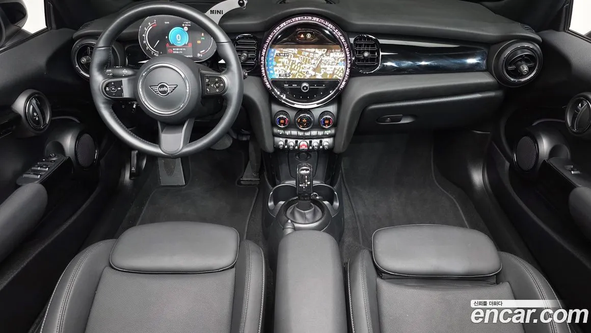 Mini Cooper Convertible 2024 из KR, фото 6