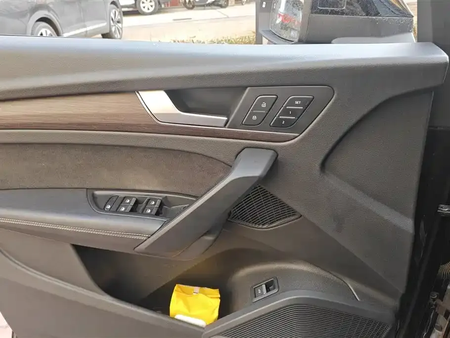 Audi Q5L 2023 из CN, фото 2