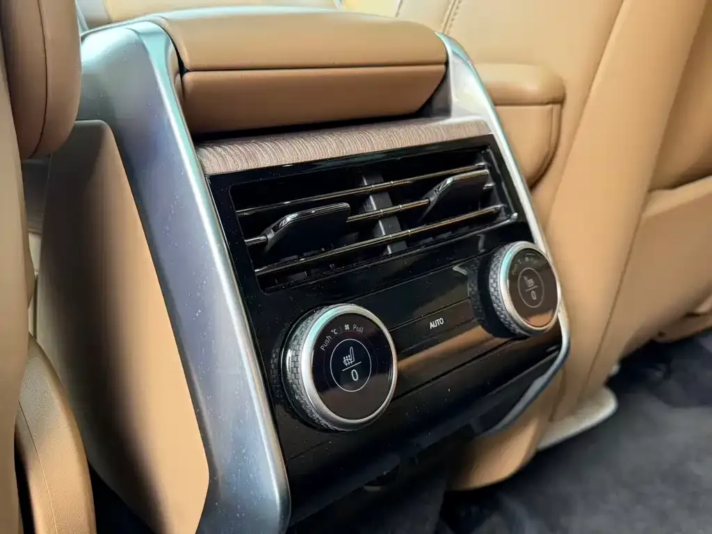 Land Rover Range Rover 2024 из CN, фото 3