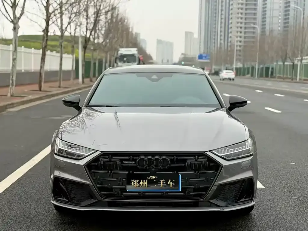 Audi A7L — фото 9