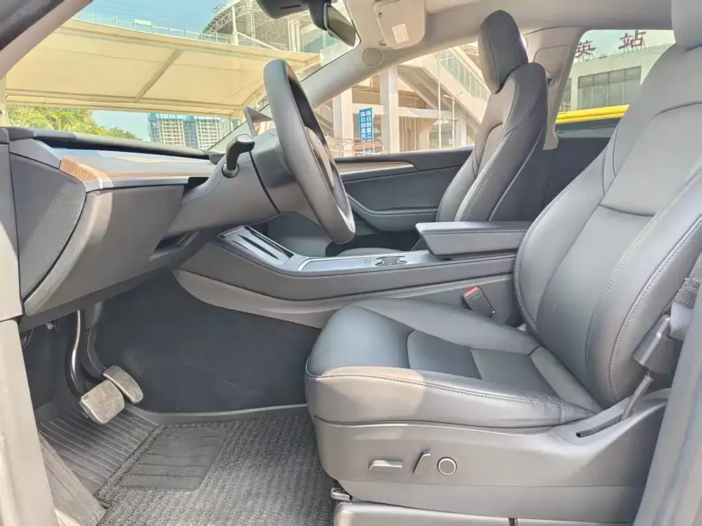 Tesla Model Y 2022 из CN, фото 7