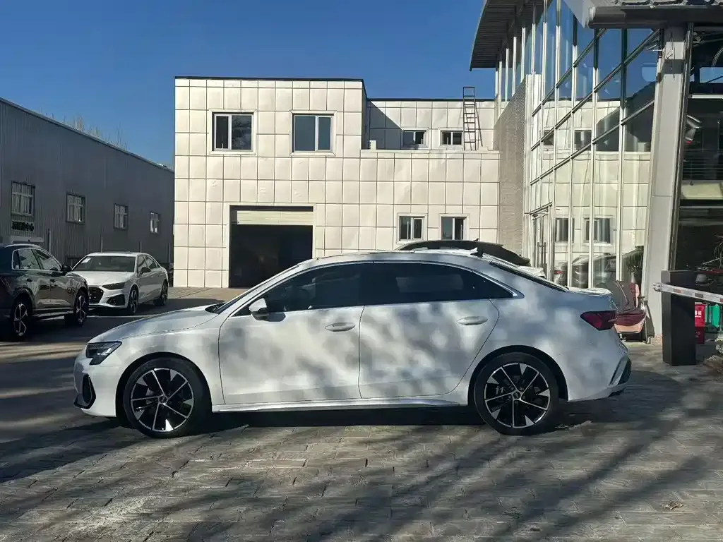 Audi A3 2025 из CN, фото 5