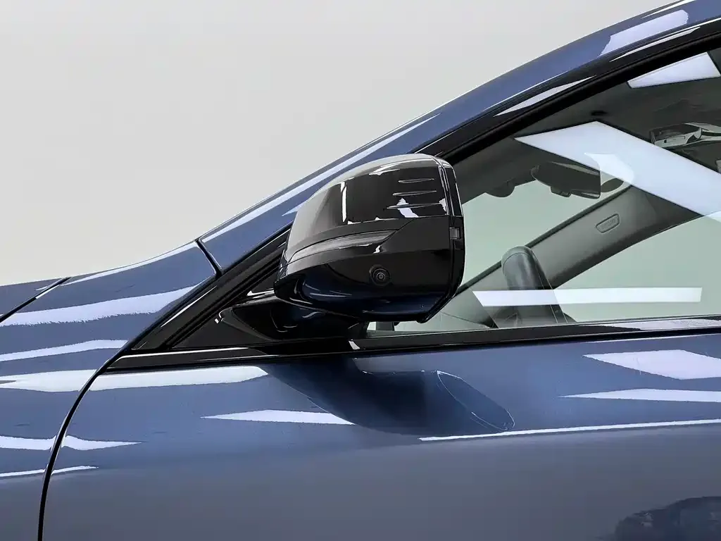BMW 2 Series 2025 из CN, фото 10