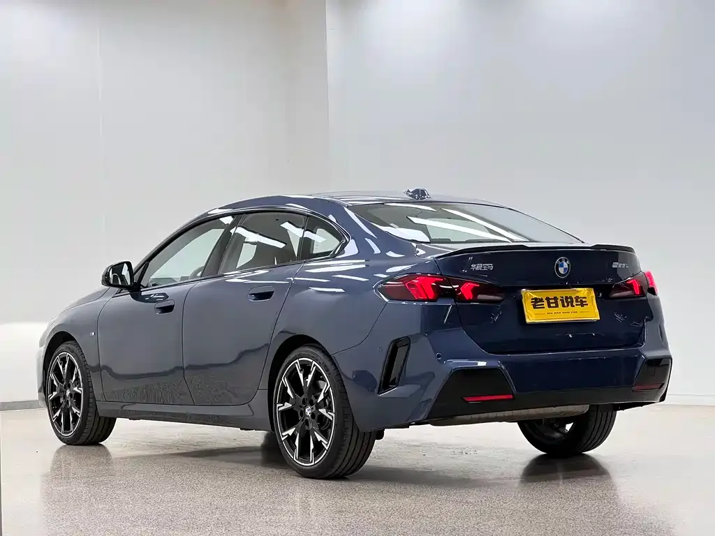 BMW 2 Series 2025 из CN, фото 6