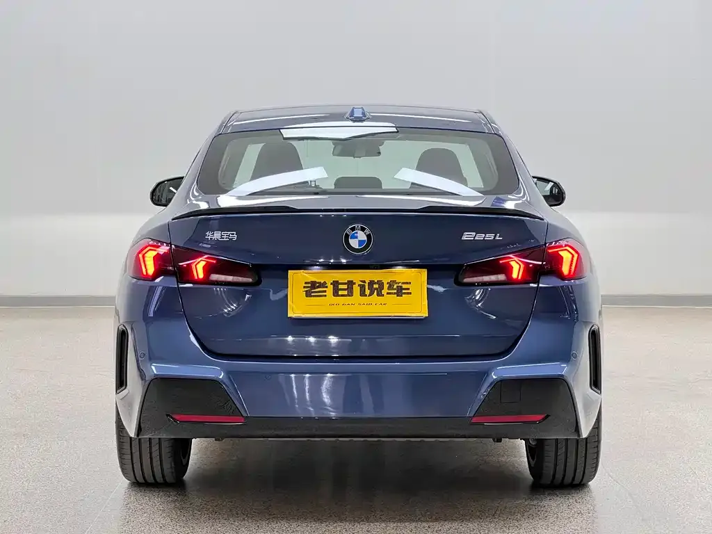 BMW 2 Series 2025 из CN, фото 7