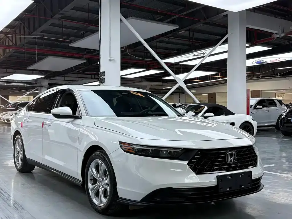 Honda Accord — фото 4