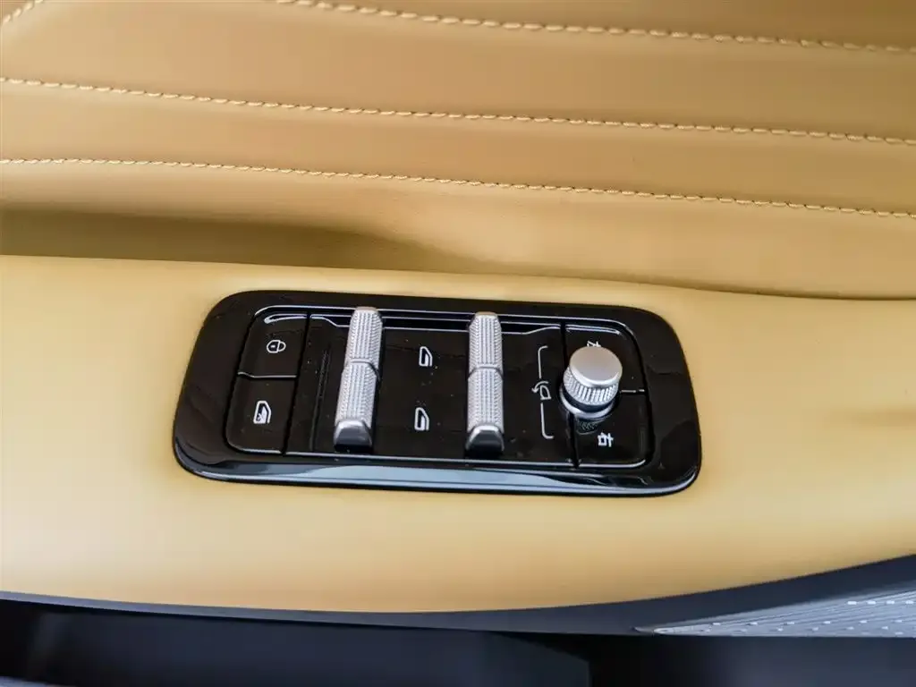 Geely 银河星舰7 2025 из CN, фото 7
