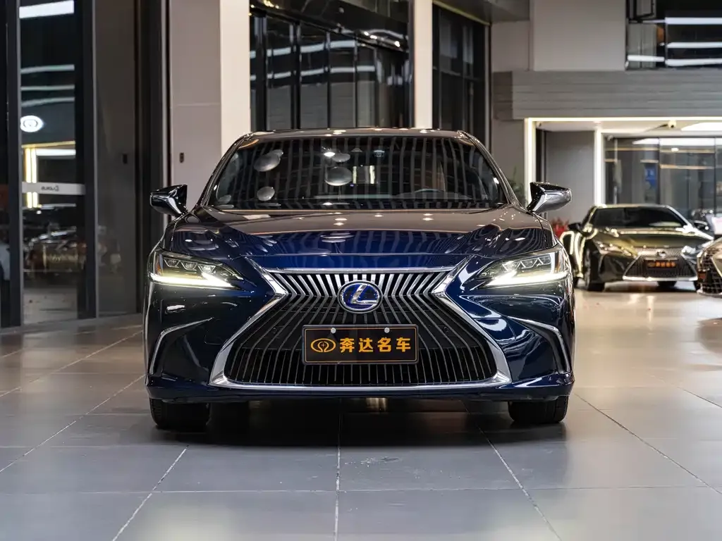 Lexus ES 2021 из CN, фото 2