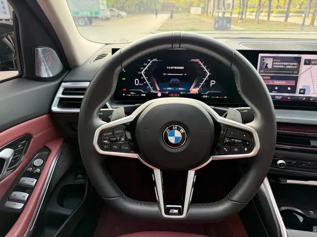 BMW 3 Series 2024 из CN, фото 2