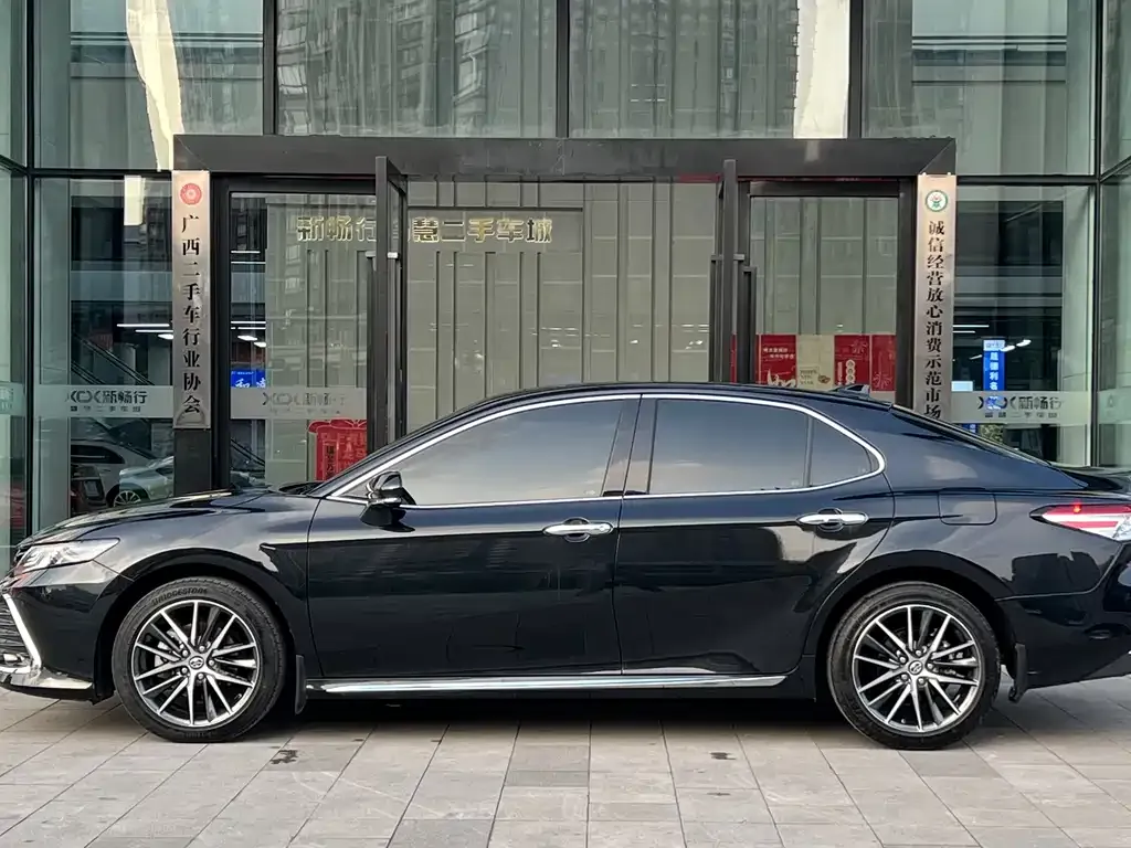 Toyota Camry 2024 из CN, фото 4