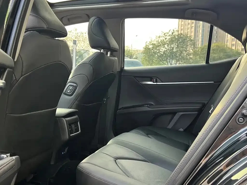 Toyota Camry 2024 из CN, фото 3