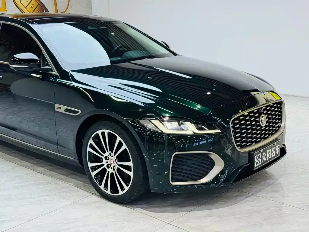 Jaguar XFL — фото 4